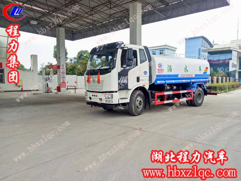 2019/06/27/，胡總在程力集團(tuán)自提一輛14方解放J6灑水車，單號：25199/70129